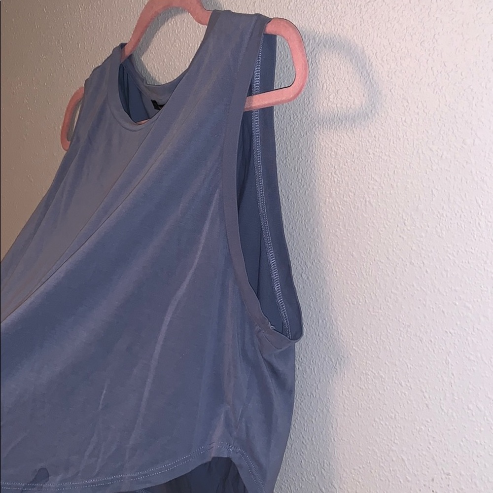 Forever 21 Loose Crop Top - Picture 2 of 3